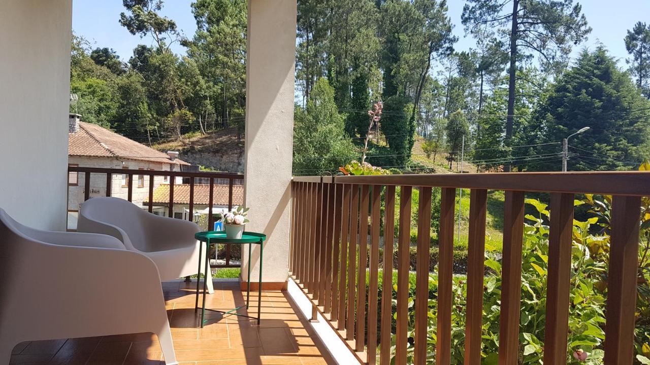 Sobreiro Apartamentos Rio Caldo Extérieur photo